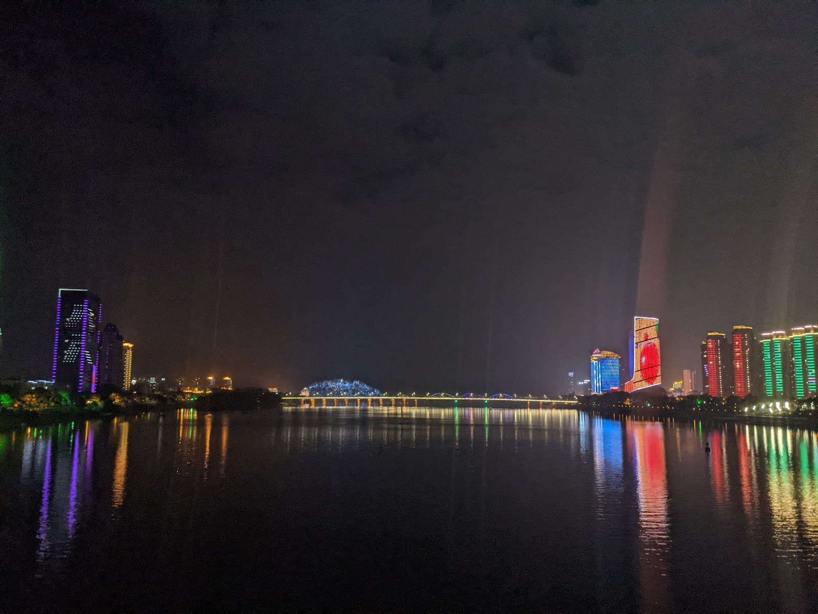 Fuchun River Scenic Area Fuyang - Image 1