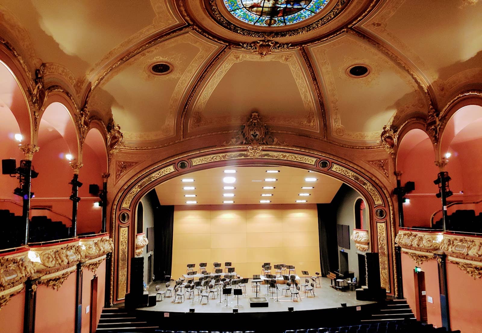 Art Student Gallery Space