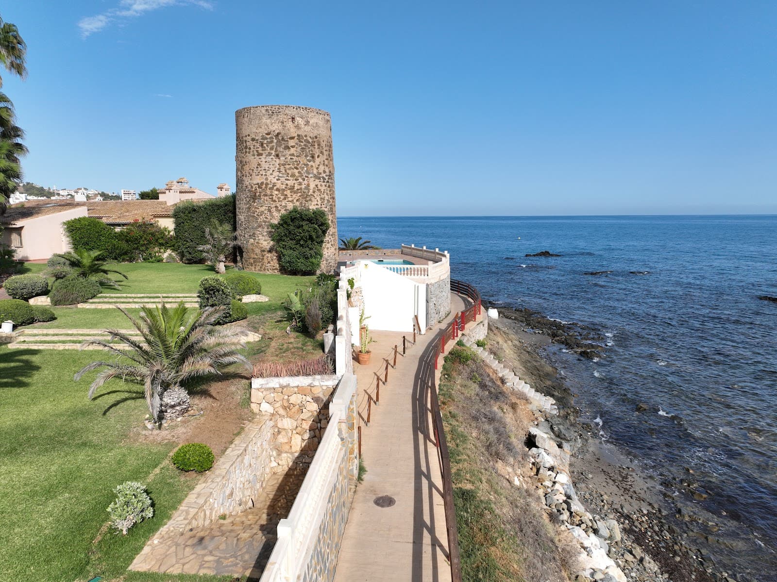 Torre de Calahonda - Image 1