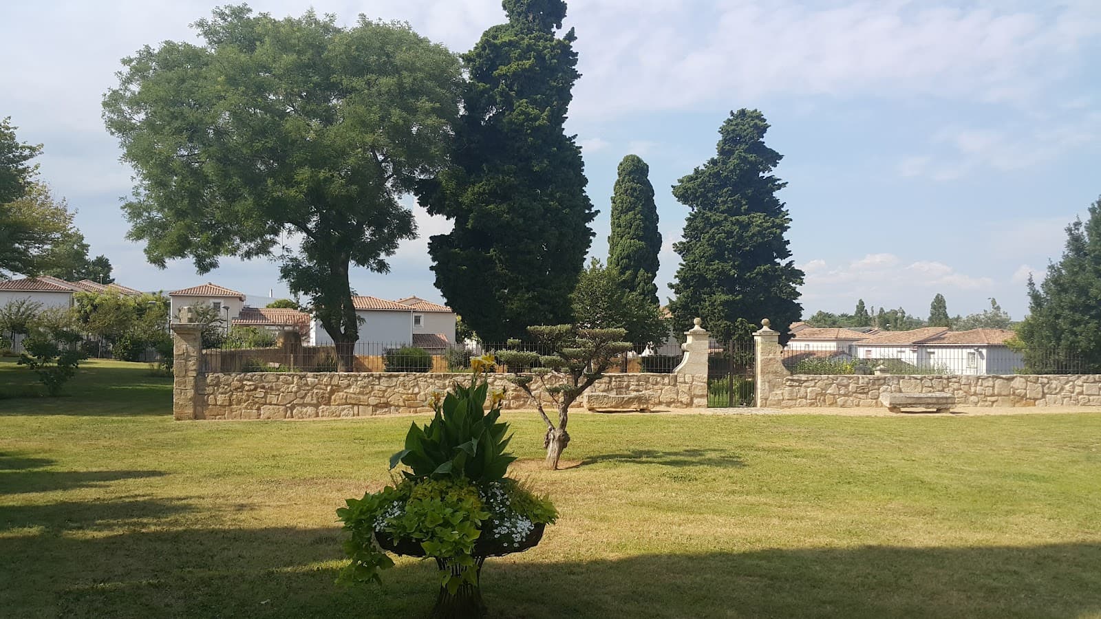 Parc Saint-Jean d'Aureilhan - Image 1