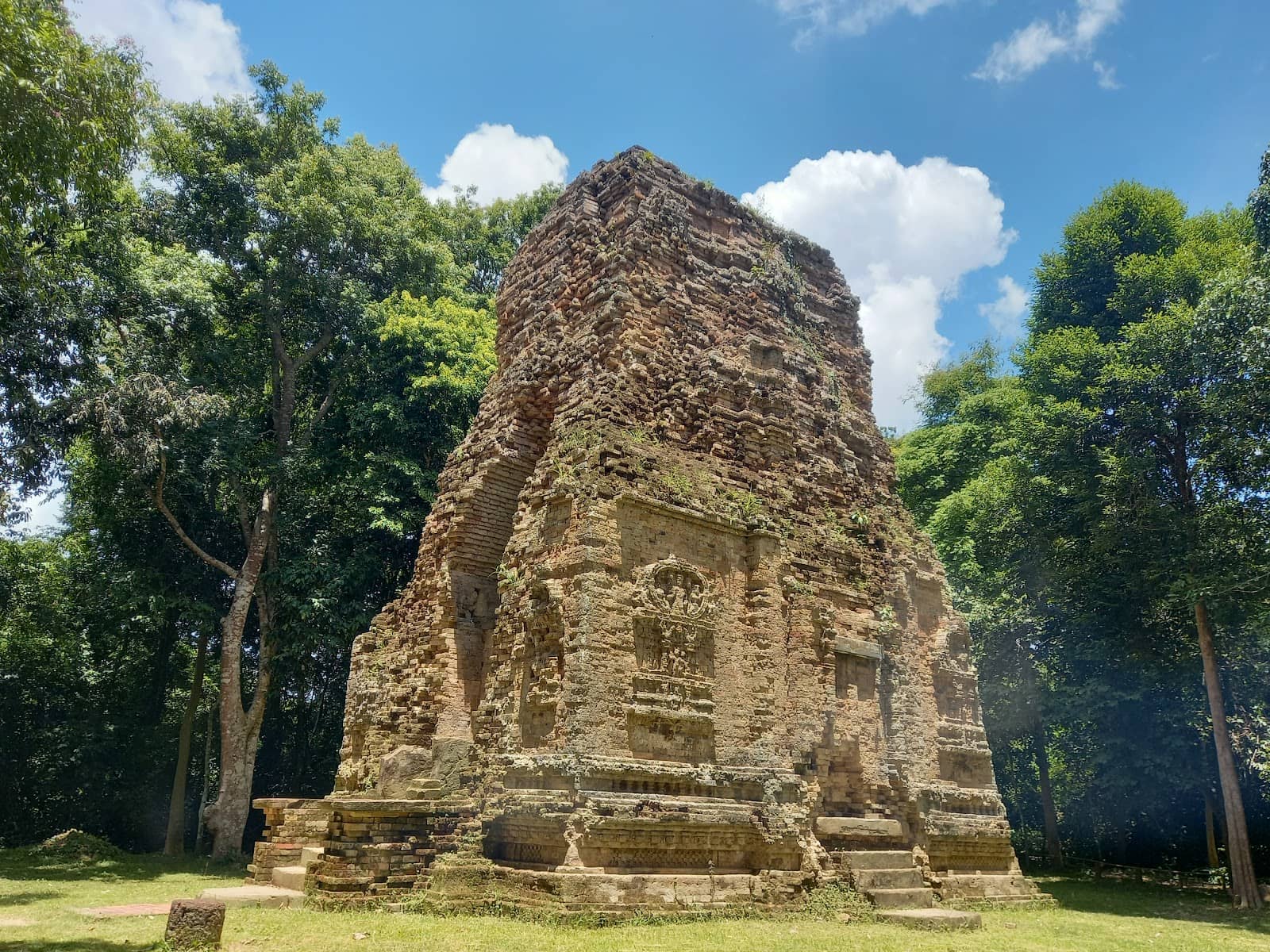 Prasat Srei (Temple of the Lady)