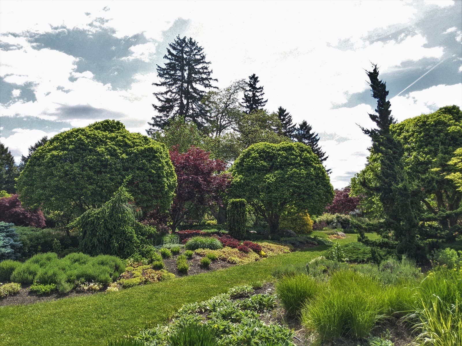 The Gardens at Elm Bank - Image 1