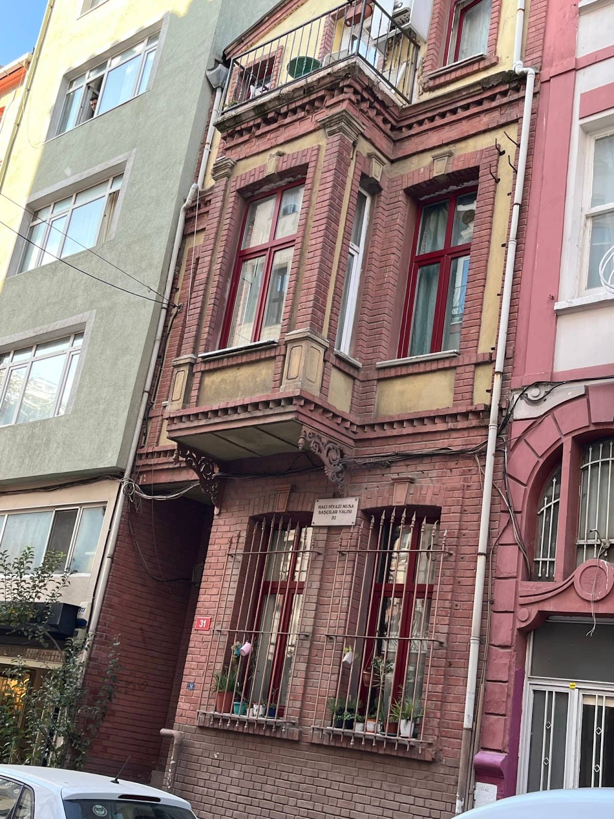 Charming Cafes and Workshops