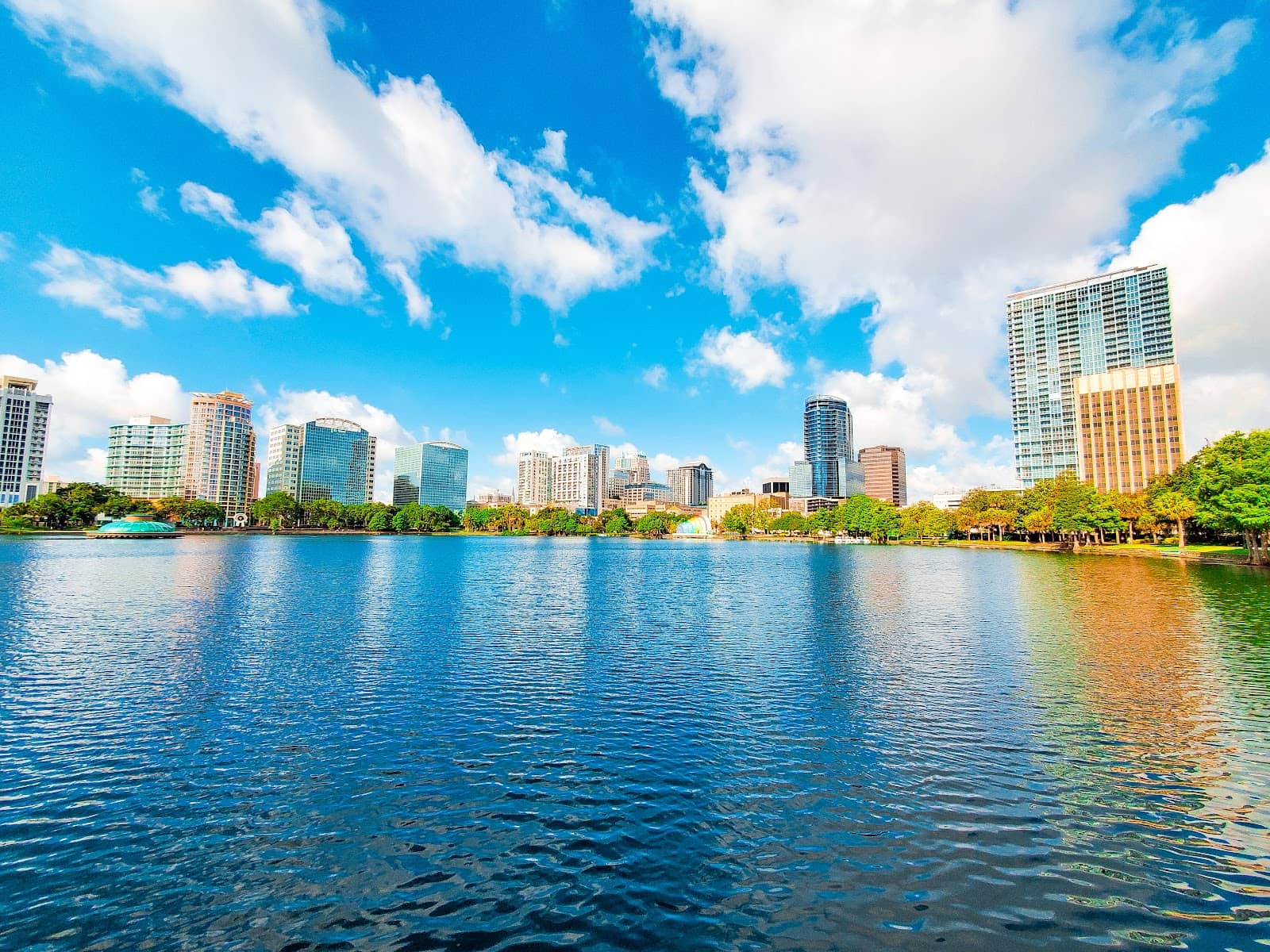 Stunning Lake Eola Fountain