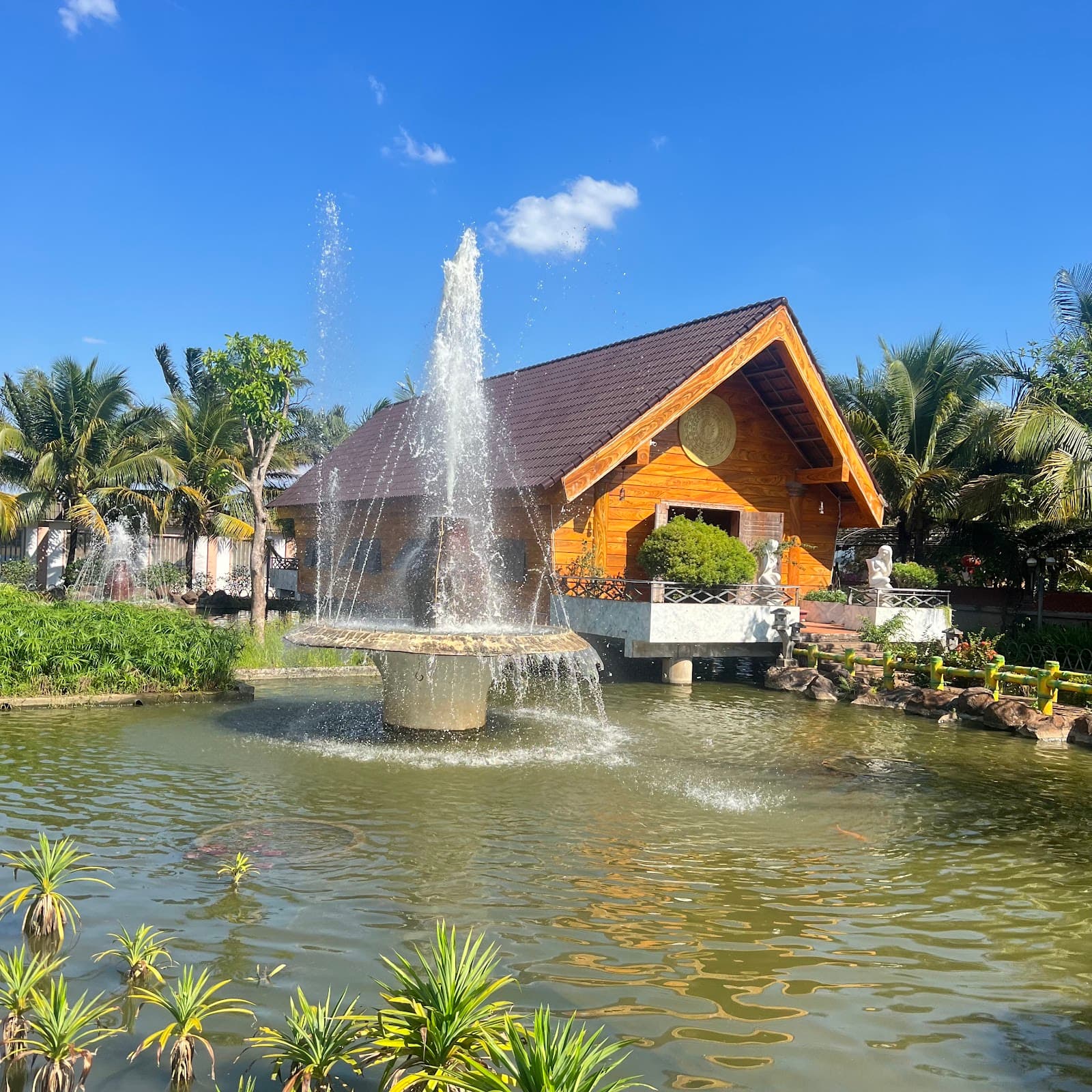 Ea Kao Lake - Image 1