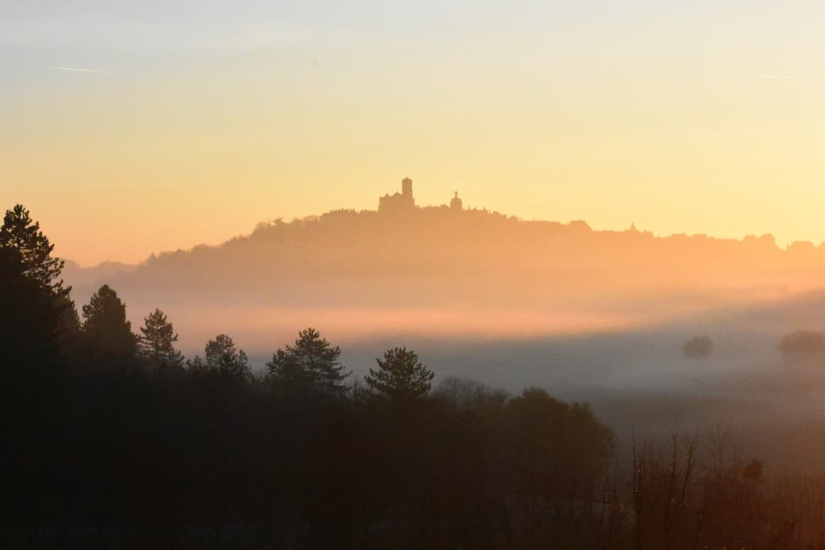 Vézelay Historic Center - Image 1
