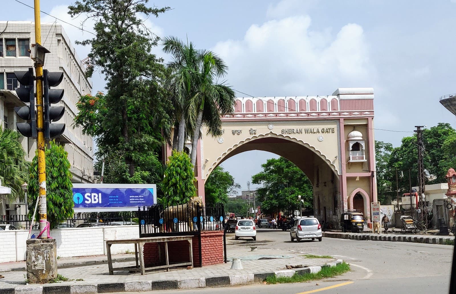 Sheran Wala Gate - Image 1