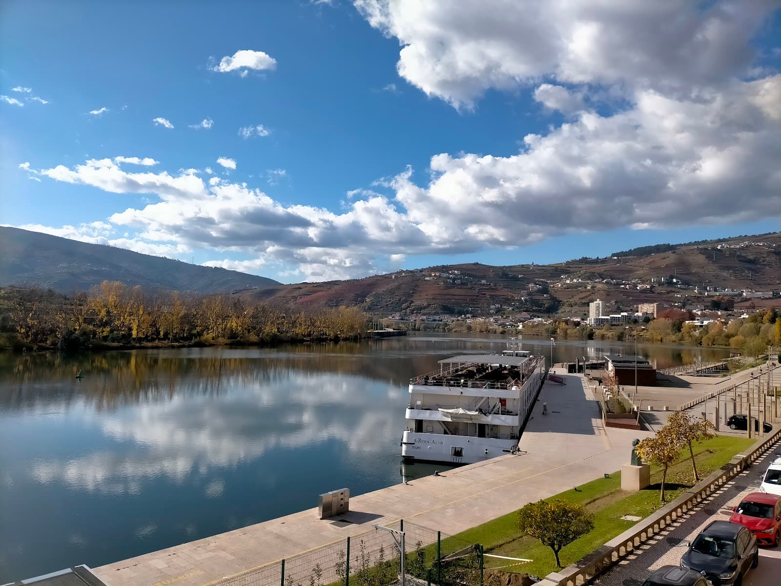 Régua Town Center - Image 1