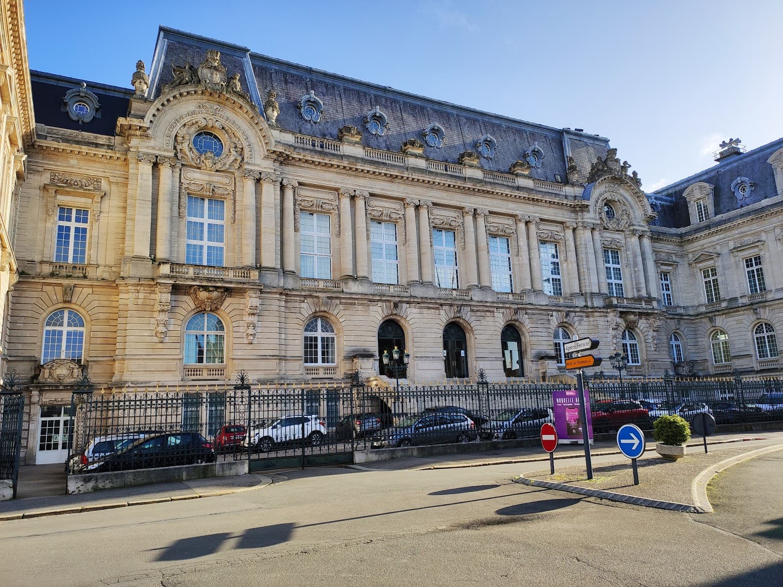 Palais de Fervaques - Image 1