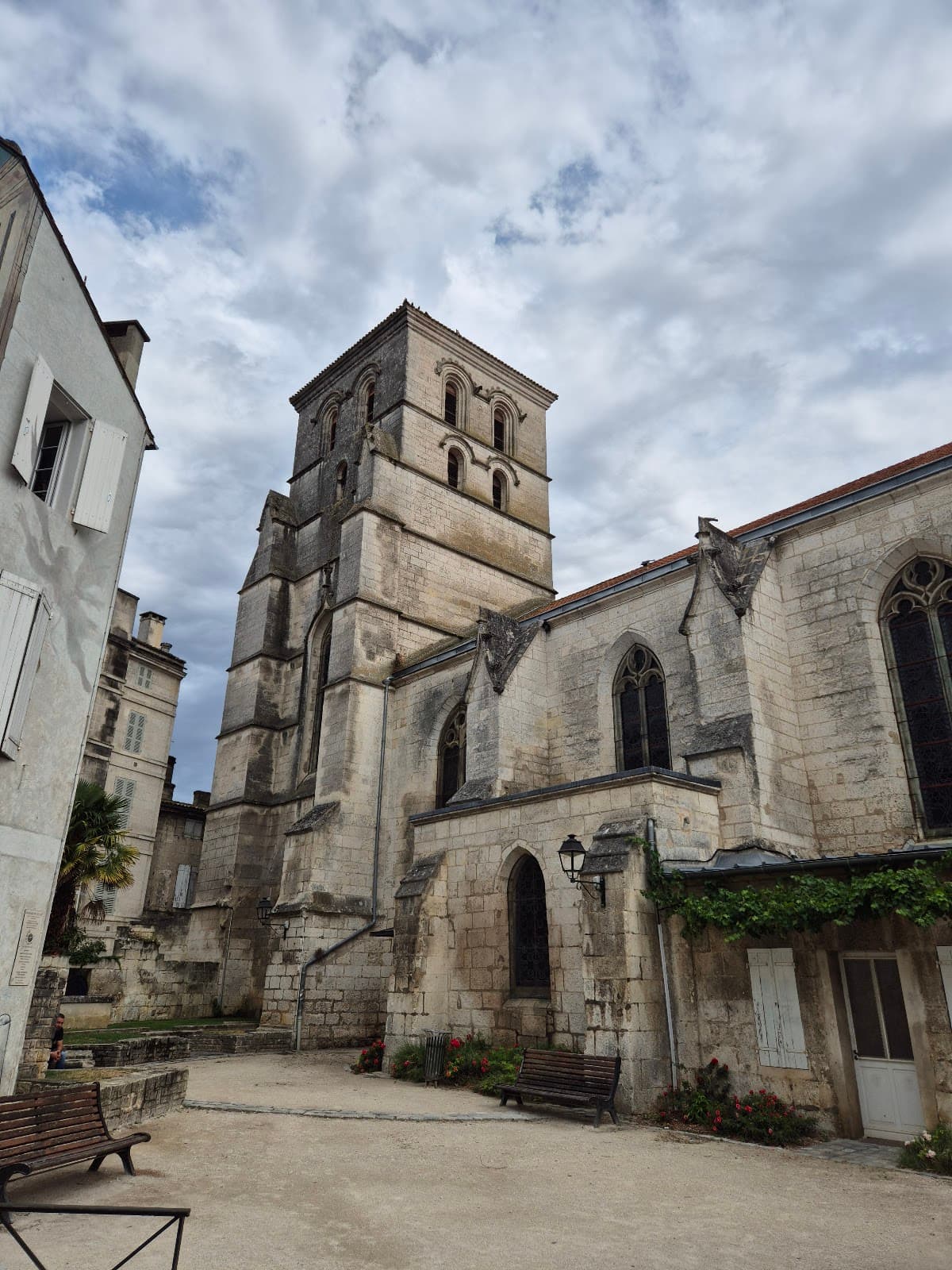 Vieil Angoulême (Le Plateau) - Image 1