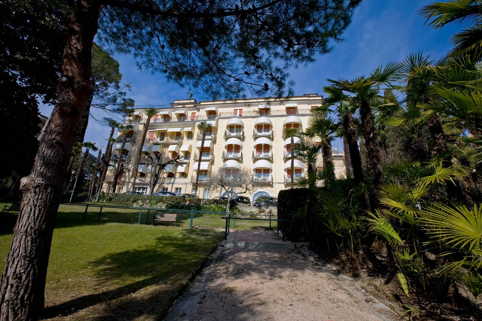 Kind & Qualified Staff