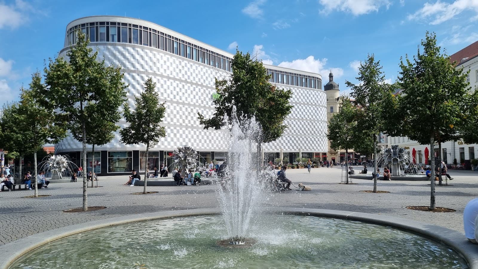 Richard Wagner Platz - Image 1