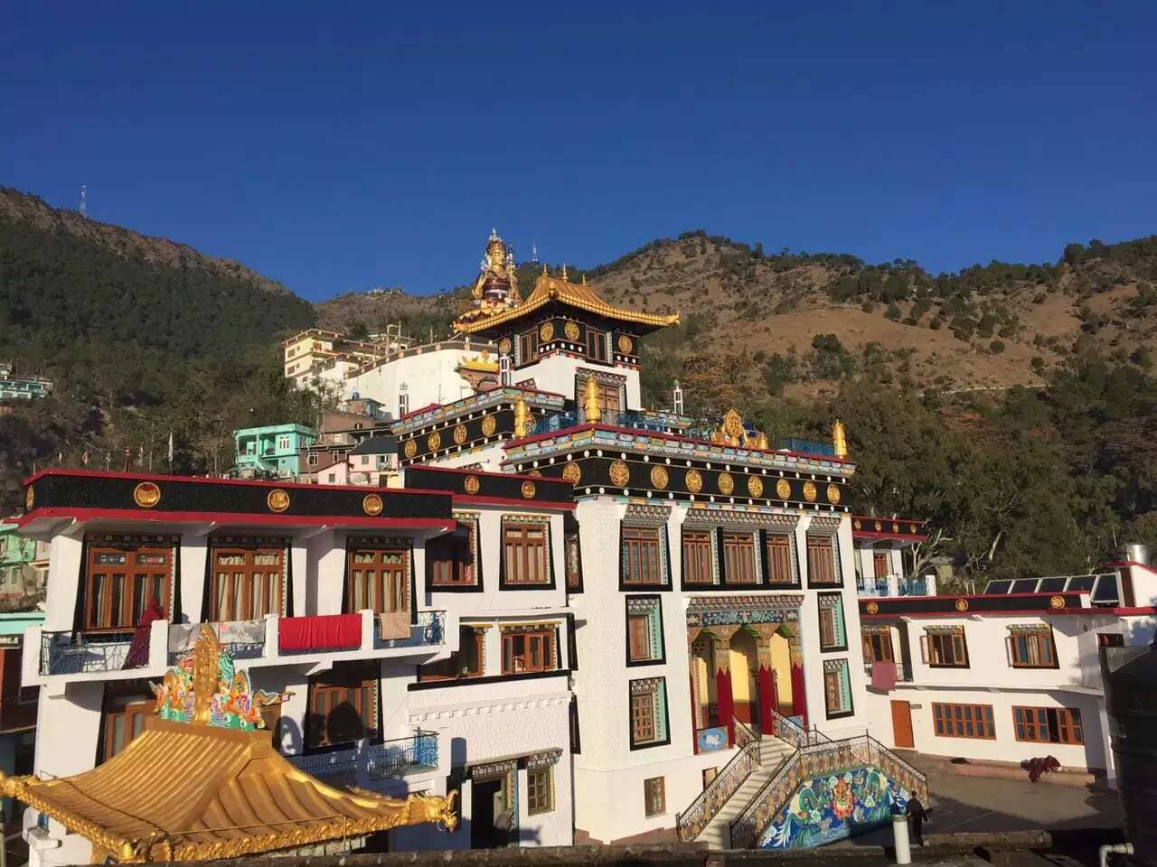 Guru Rinpoche Statue