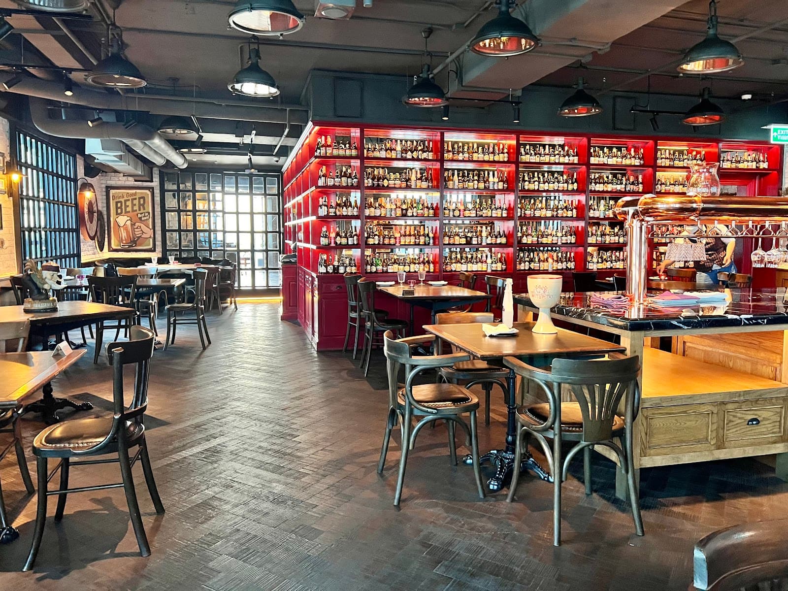 Belga Rooftop Bar - Image 1