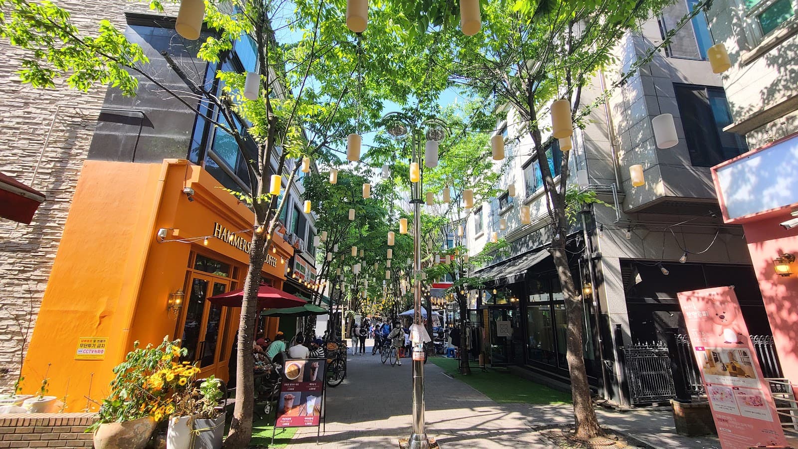 Bojeong-dong Cafe Street - Image 1