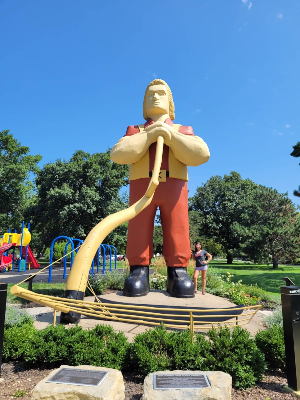 Rose Garden & Fountain