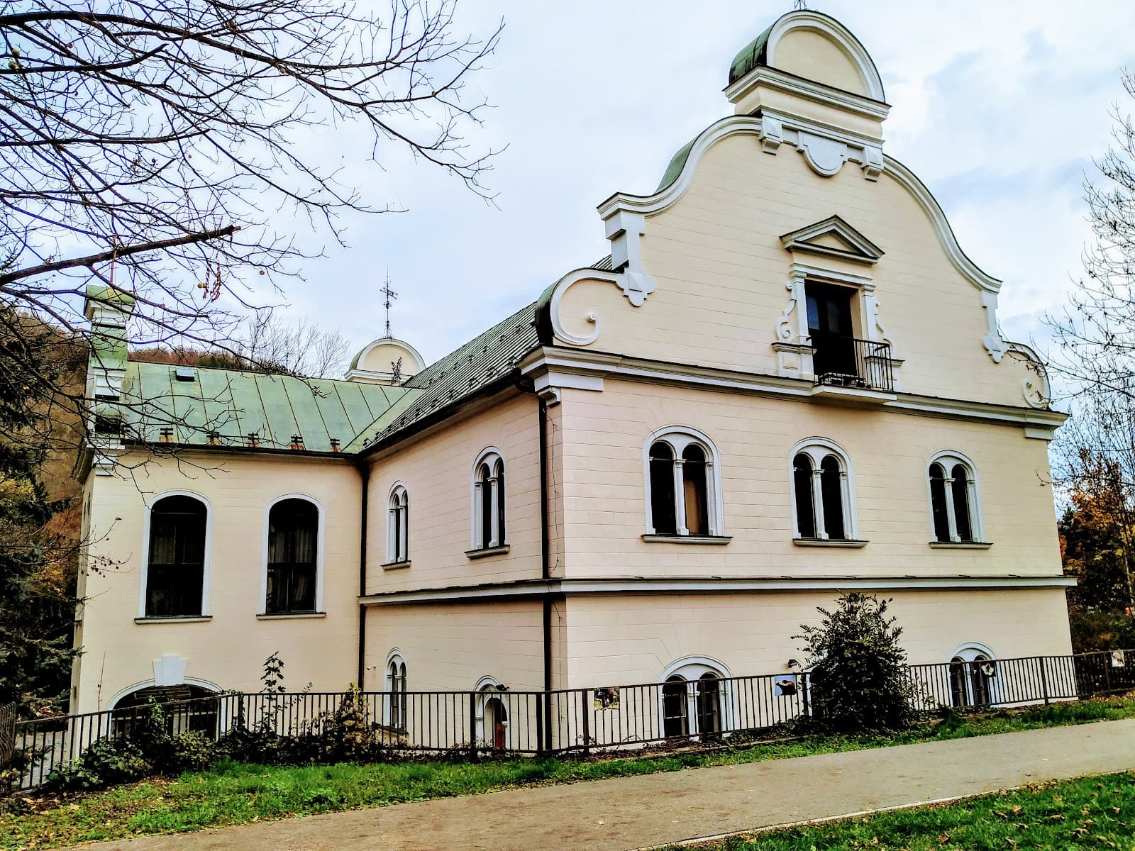 Tihányi Mansion & Arboretum (Central Slovakia Museum) - Image 1