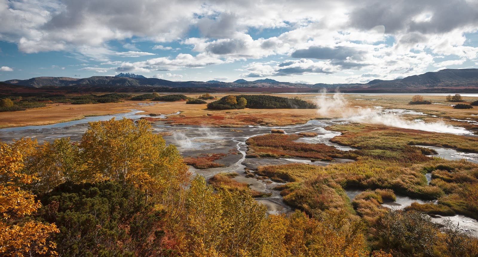 Uzon Caldera - Image 1
