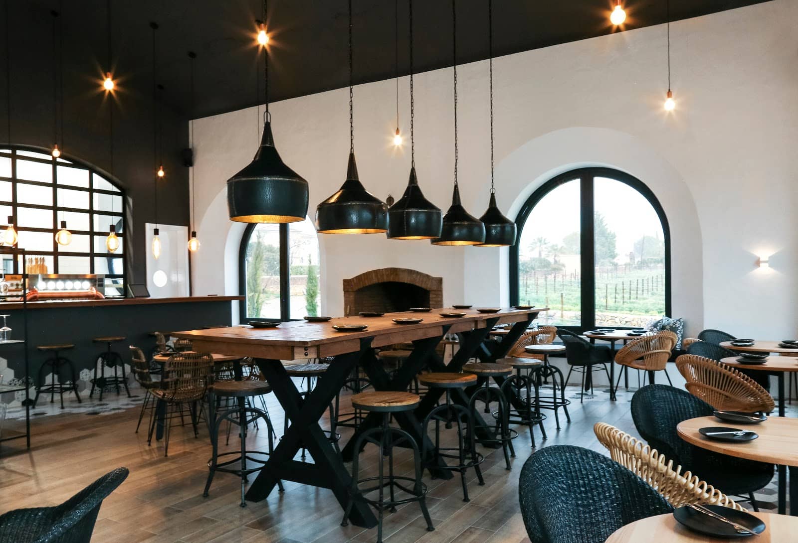 Winery Tours & Tastings