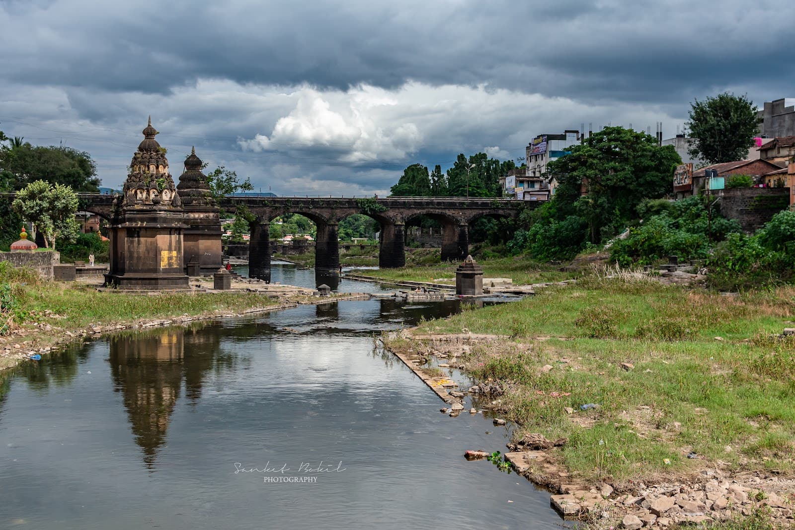 Wai Town - Image 1