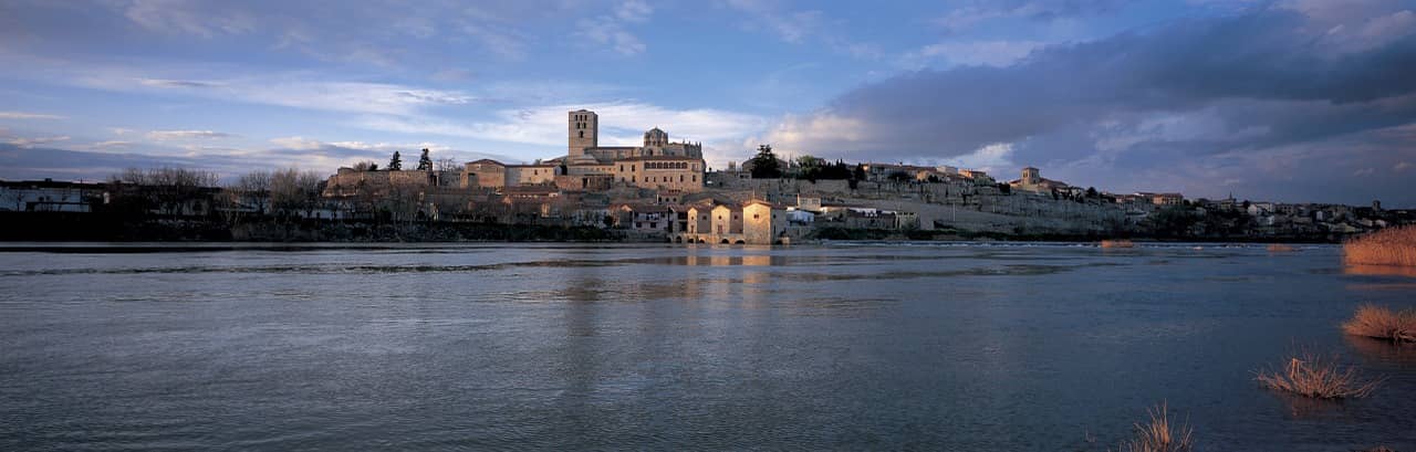 Bombuscaro River