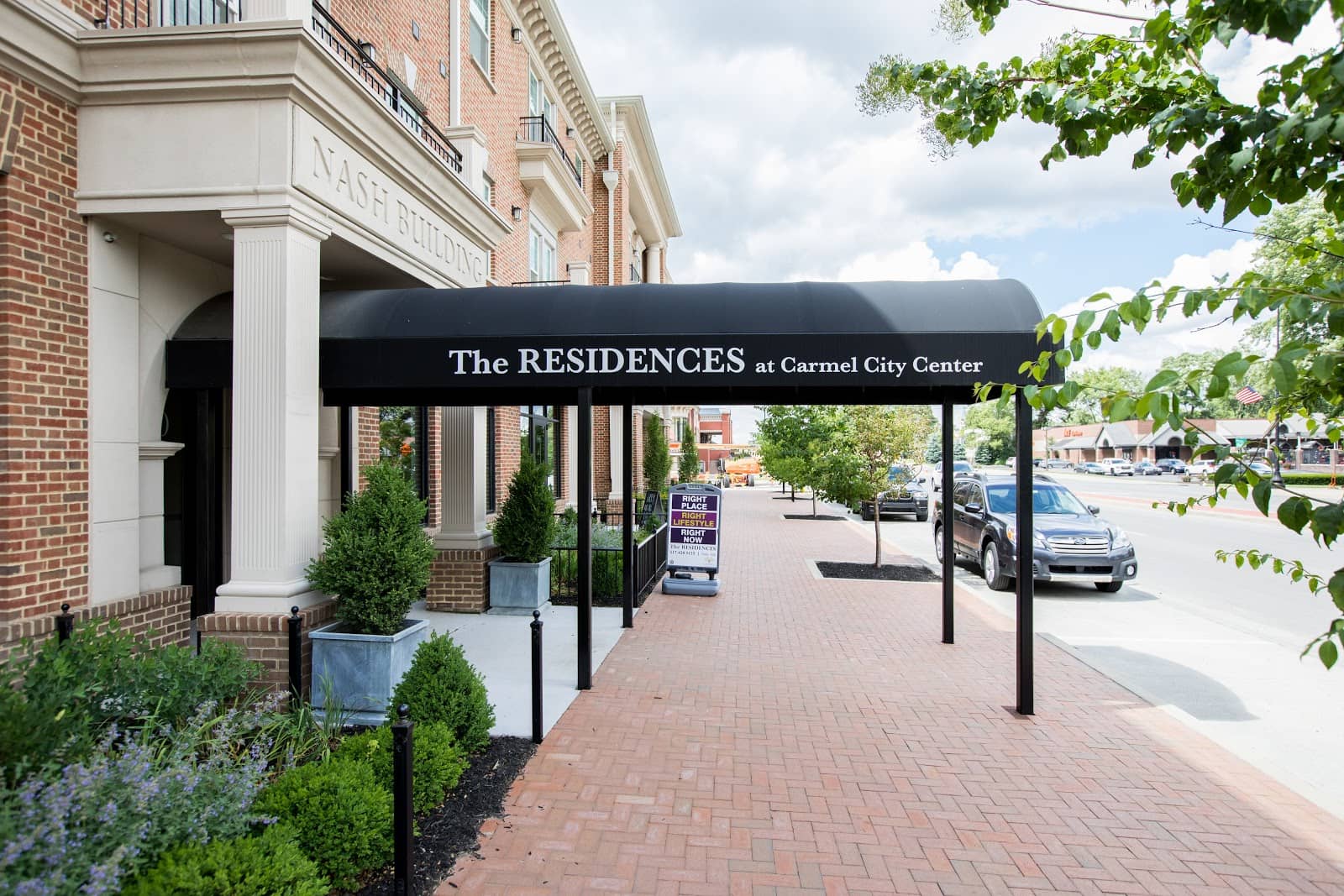 Upscale Shopping Boutiques