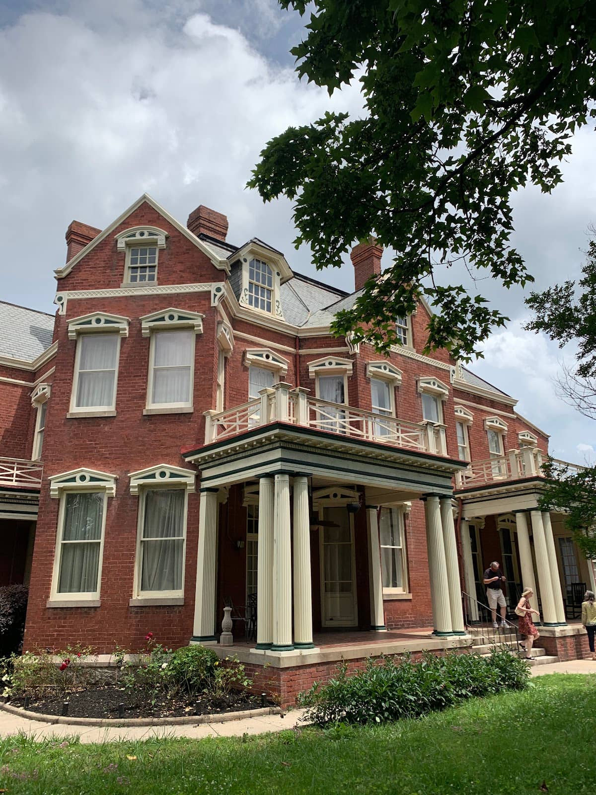 Ragland Mansion