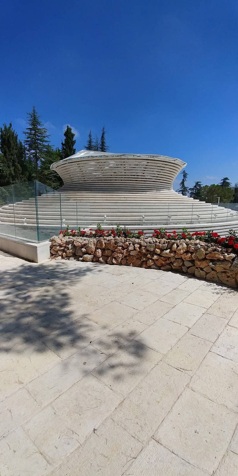 Yad Vashem (Nearby)