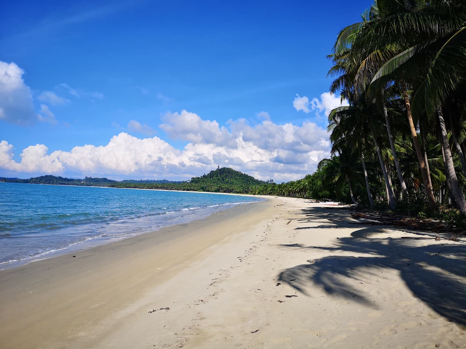 Kemdeng Beach - Image 1