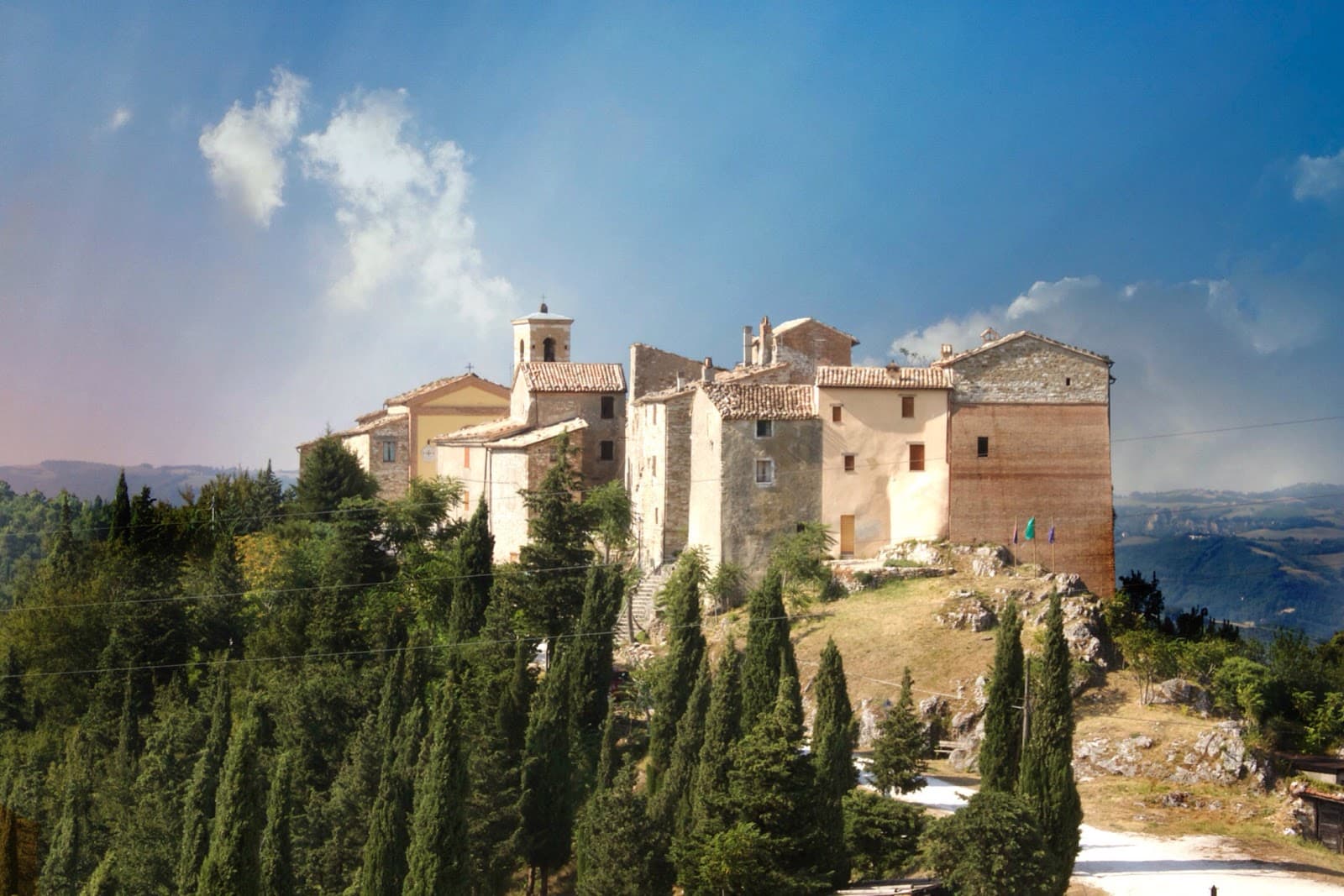 Precicchie Village - Image 1