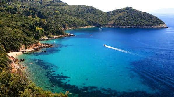 Serene Countryside Escape