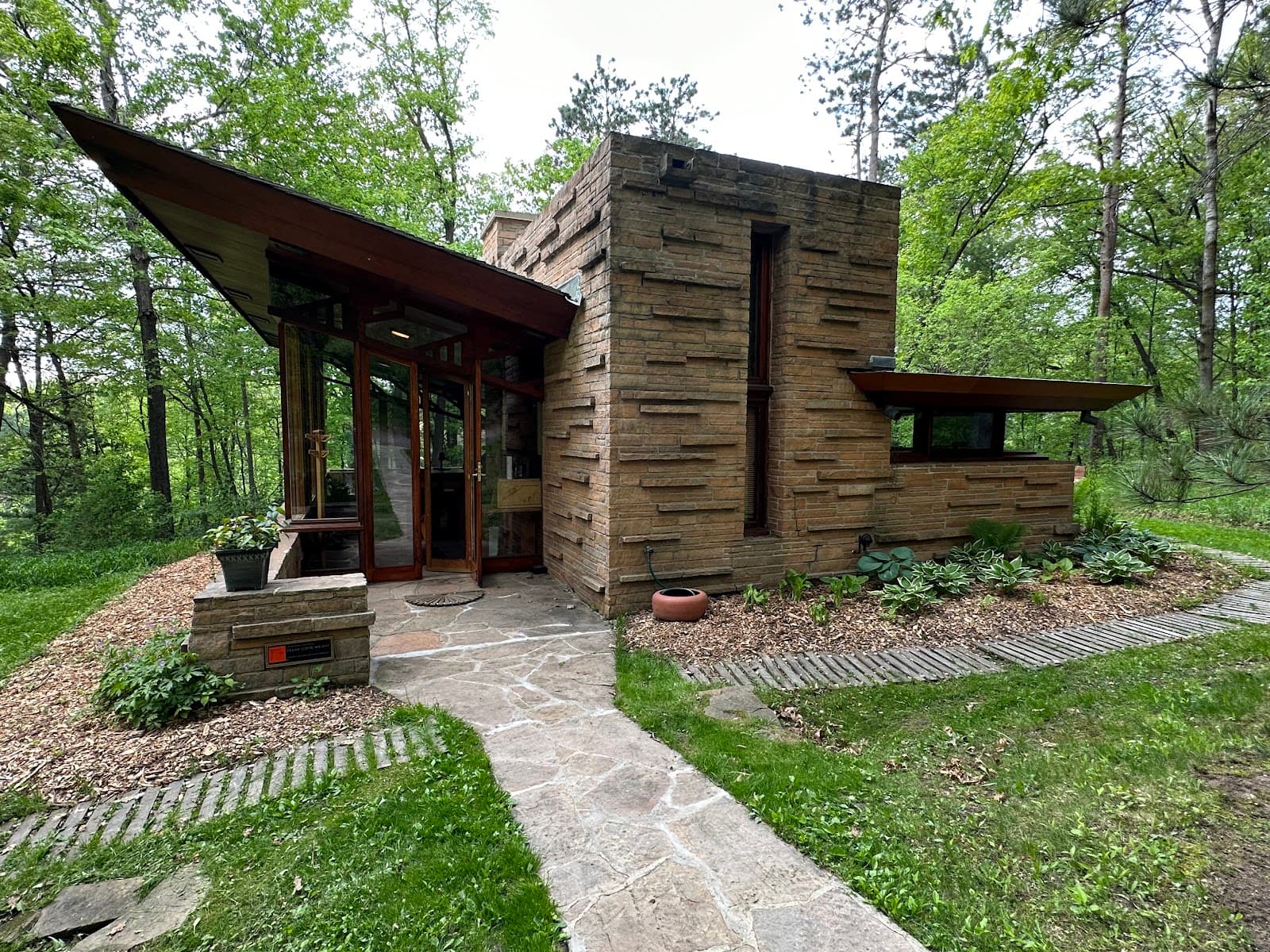 Seth Peterson Cottage - Image 1