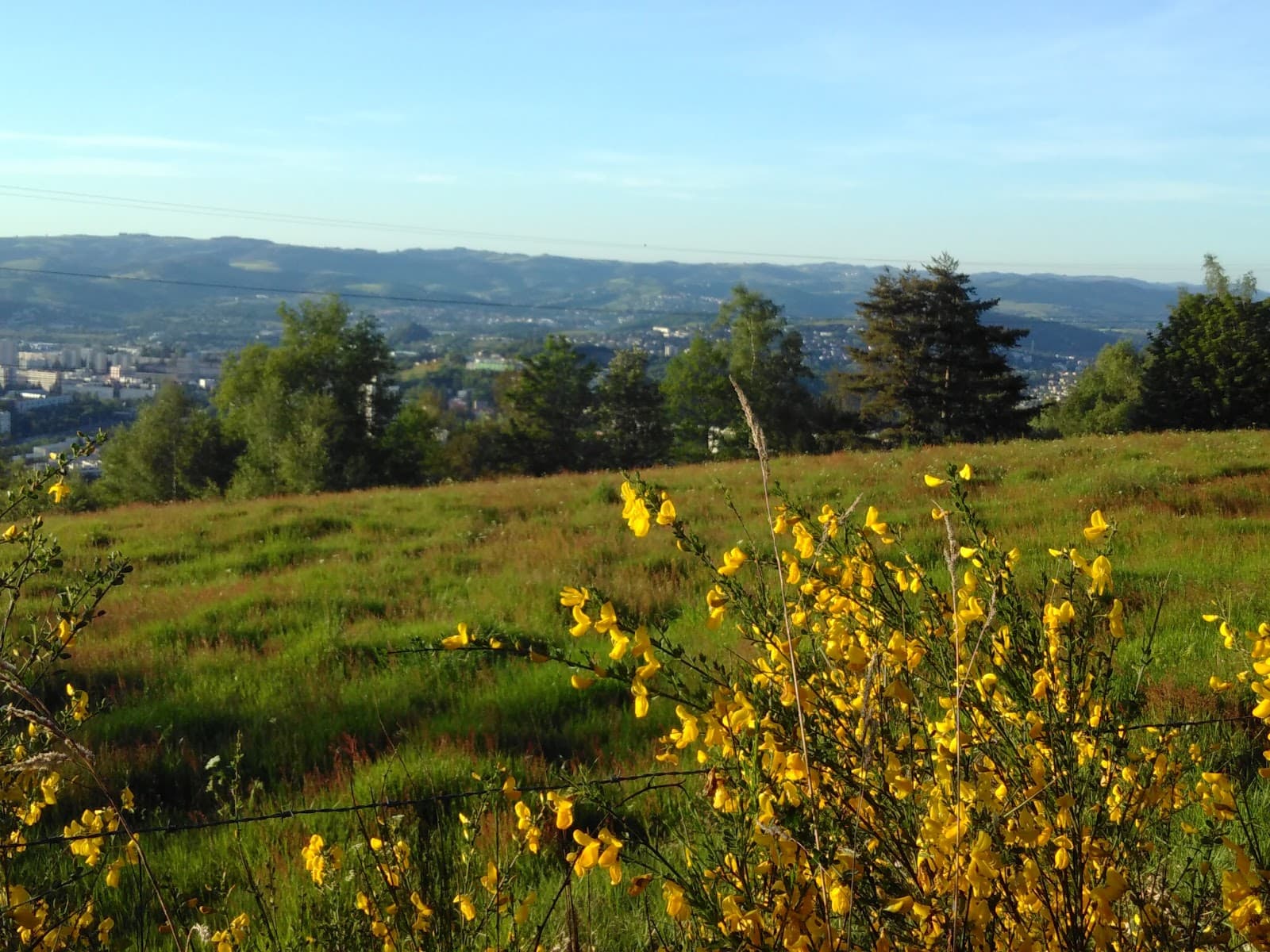 La Métare Neighborhood - Image 1