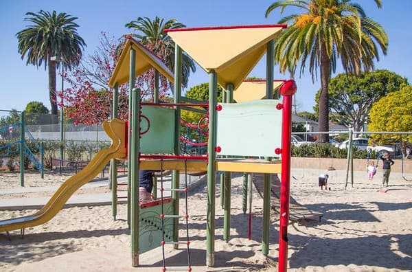 Douglas Park - Image 1