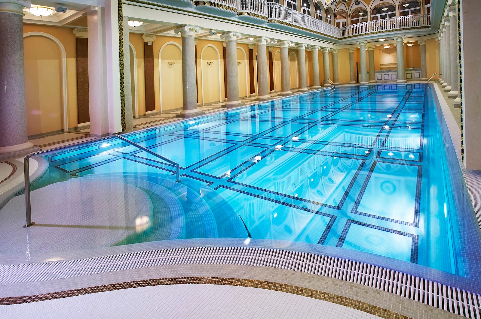 Londonskaya Hotel Odessa - Image 1