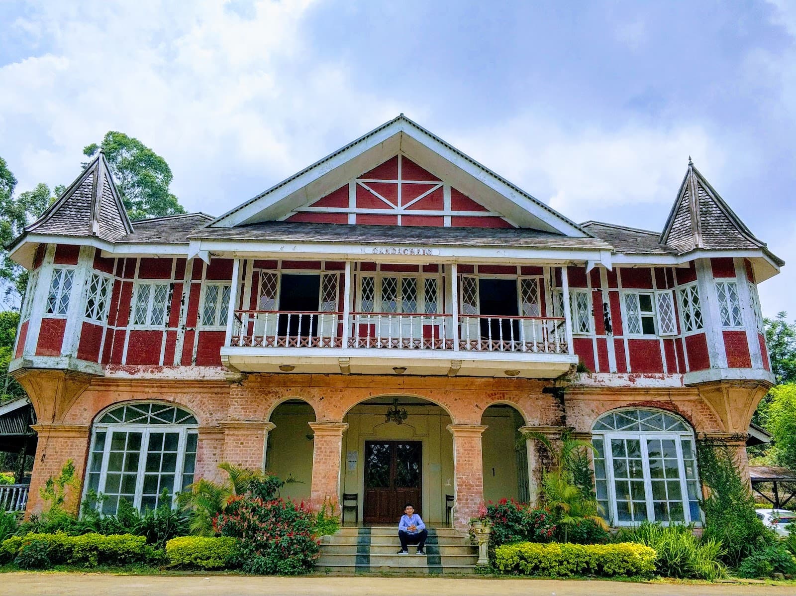 Candacraig (Thiri Myaing Hotel) - Image 1