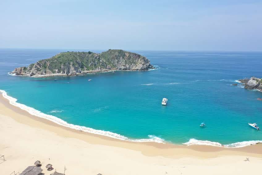 Playa Cacaluta Huatulco - Image 1