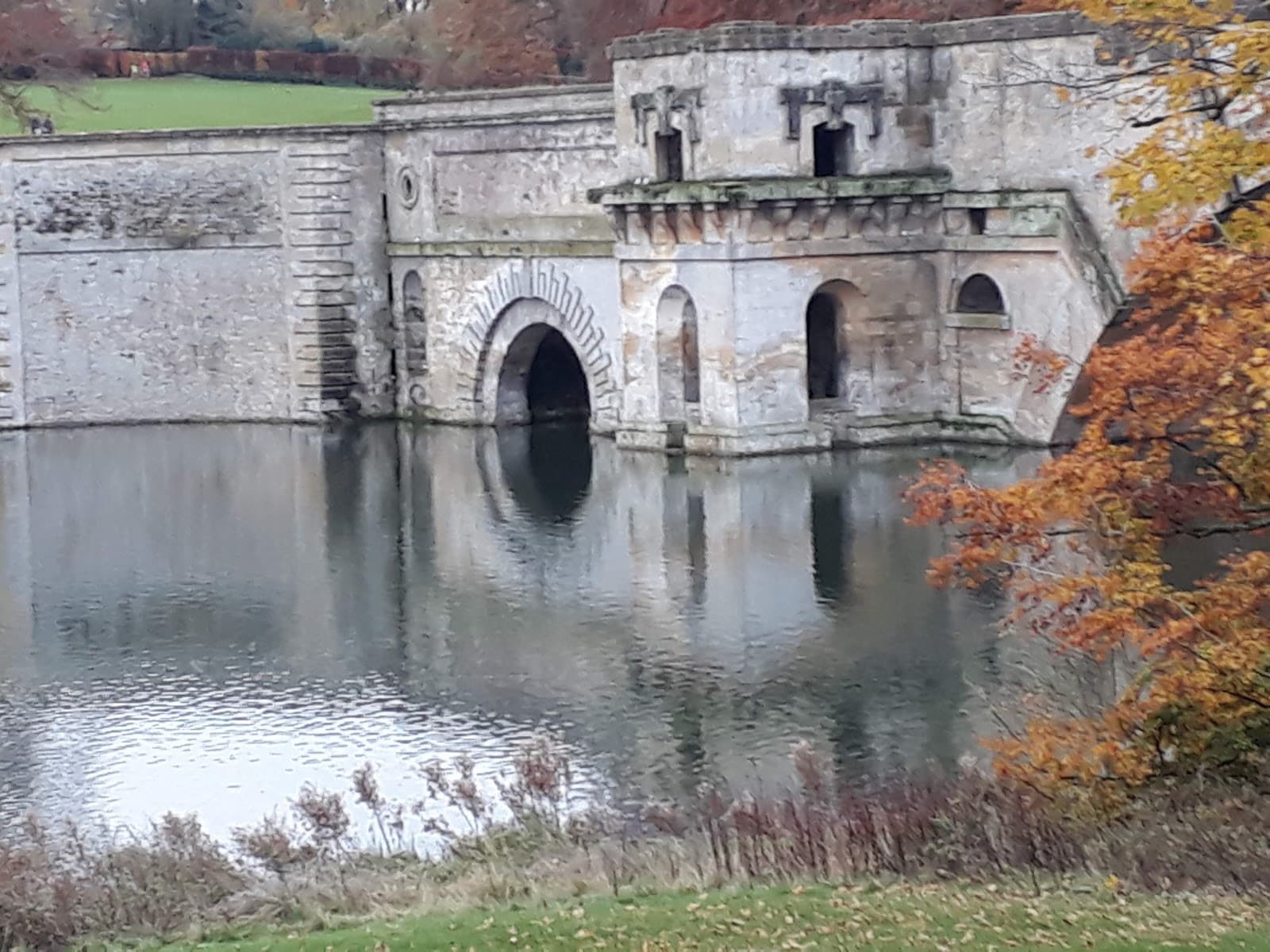 River Glyme Walk Woodstock - Image 1