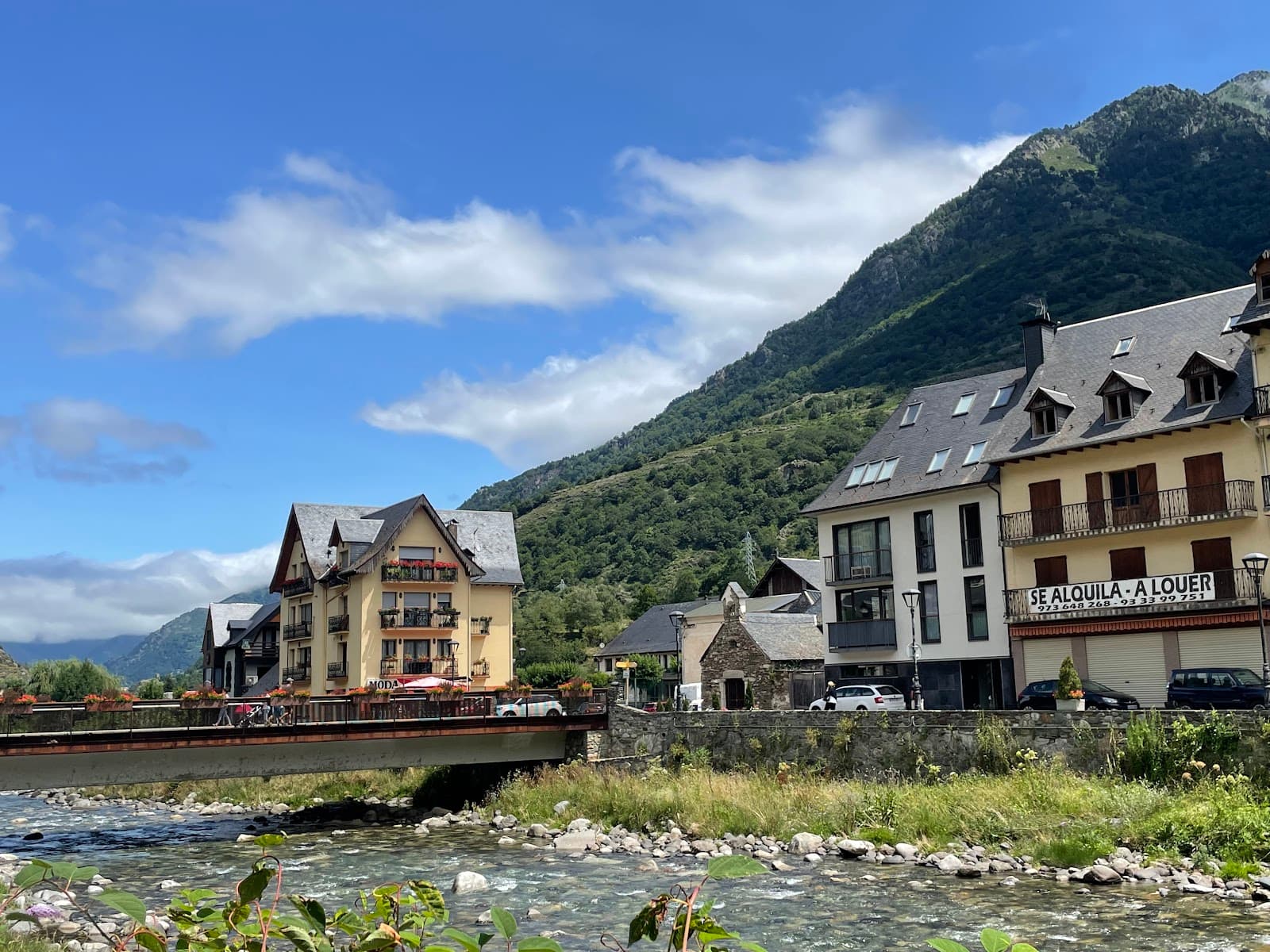 Bossòst Old Town - Image 1