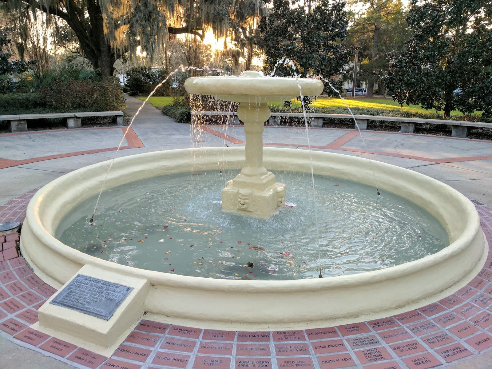 Thomas Center and Gardens - Image 1