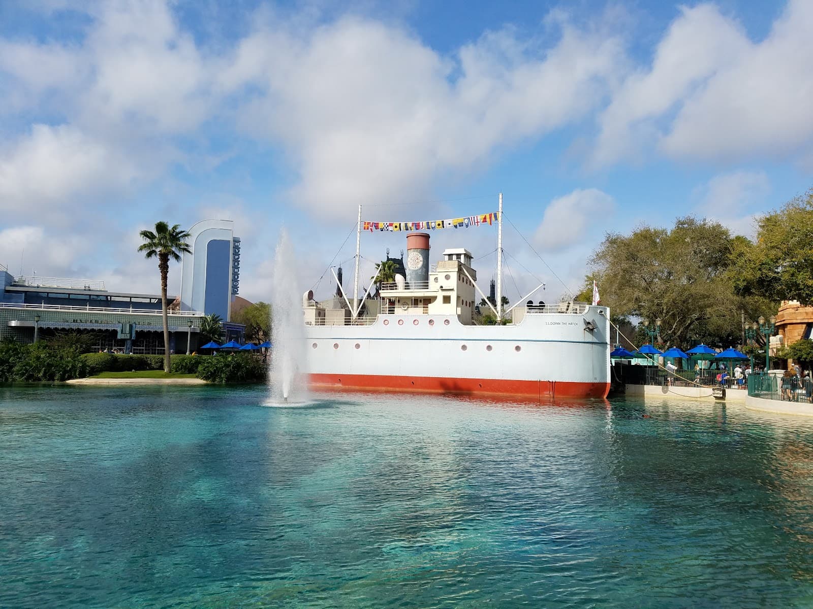 Echo Lake, Hollywood Studios - Image 1