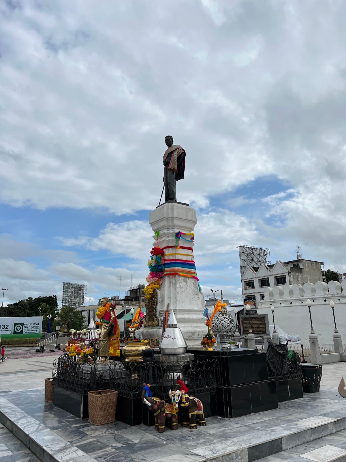 Thao Suranaree Monument Nakhon Ratchasima - Image 1