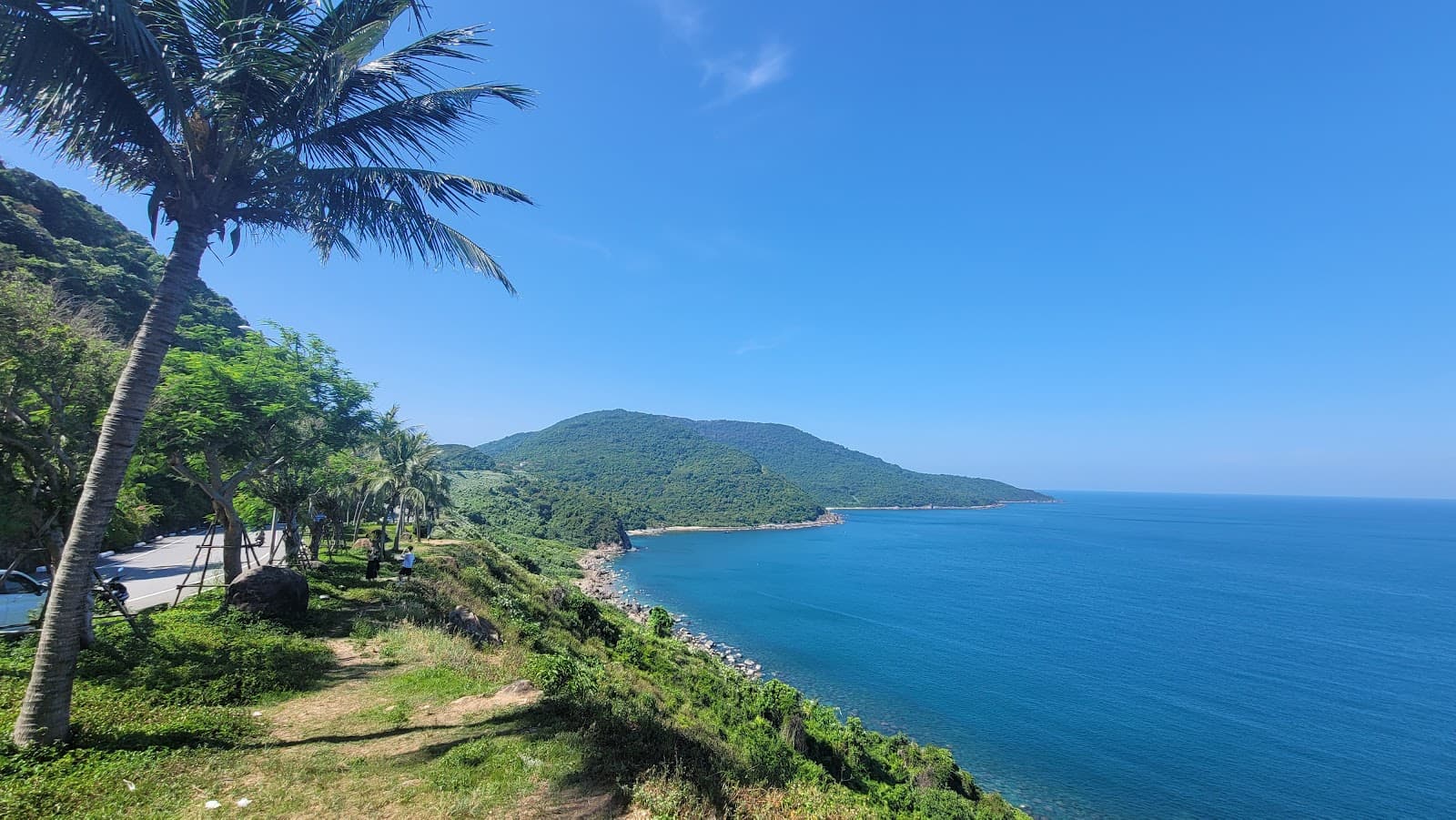 Son Tra Peninsula Viewpoint Da Nang - Image 1