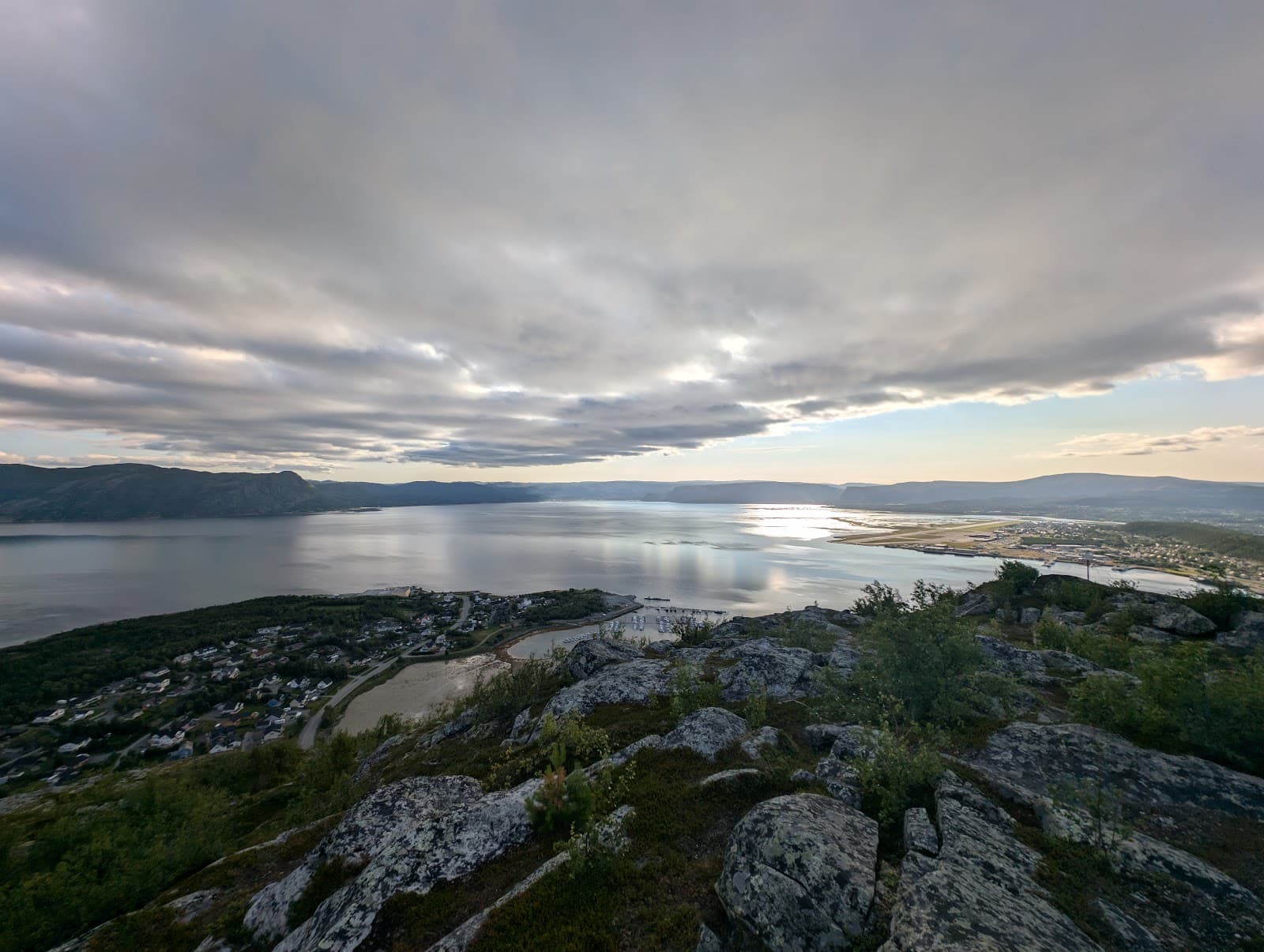 Kåfjordbotn Viewpoint - Image 1