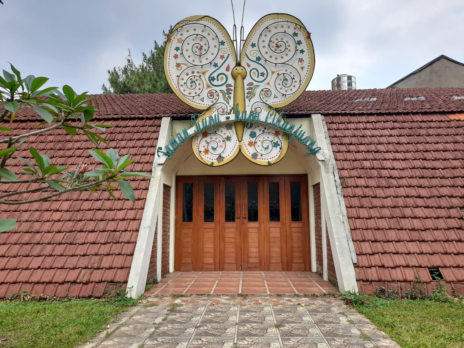 Taman Kupu-Kupu Cihanjuang - Image 1