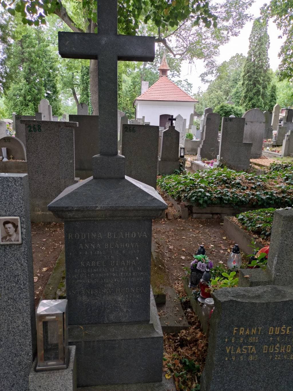 Bohnice Cemetery - Image 1