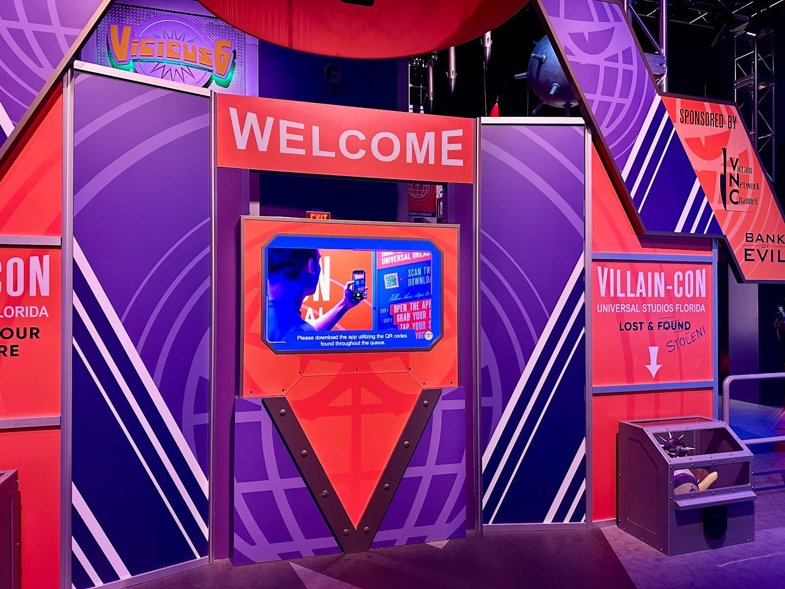 Villain-Con Minion Blast - Image 1