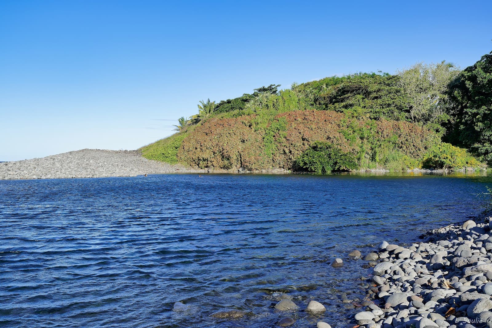 Bassin Bleu (Saint-Benoît) - Image 1