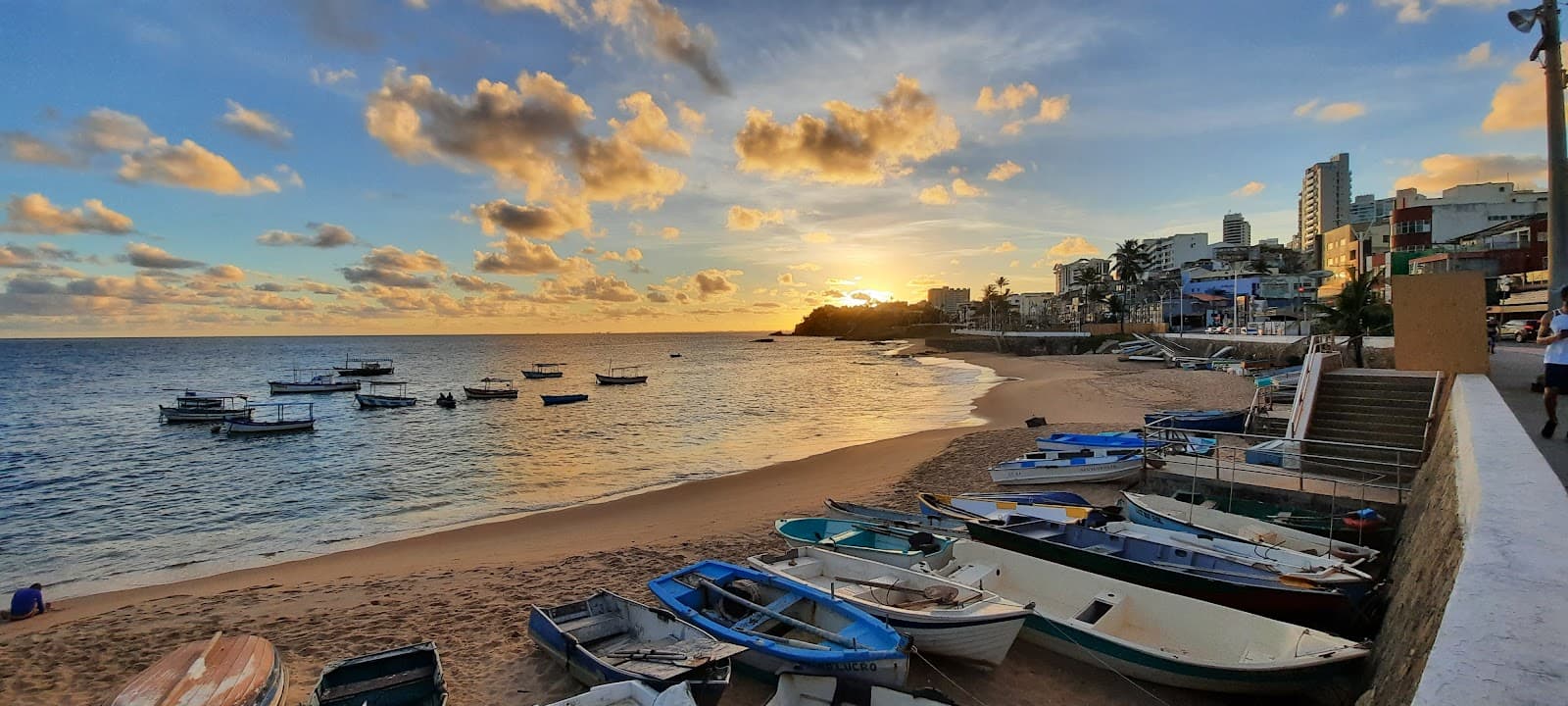 Rio Vermelho Salvador - Image 1