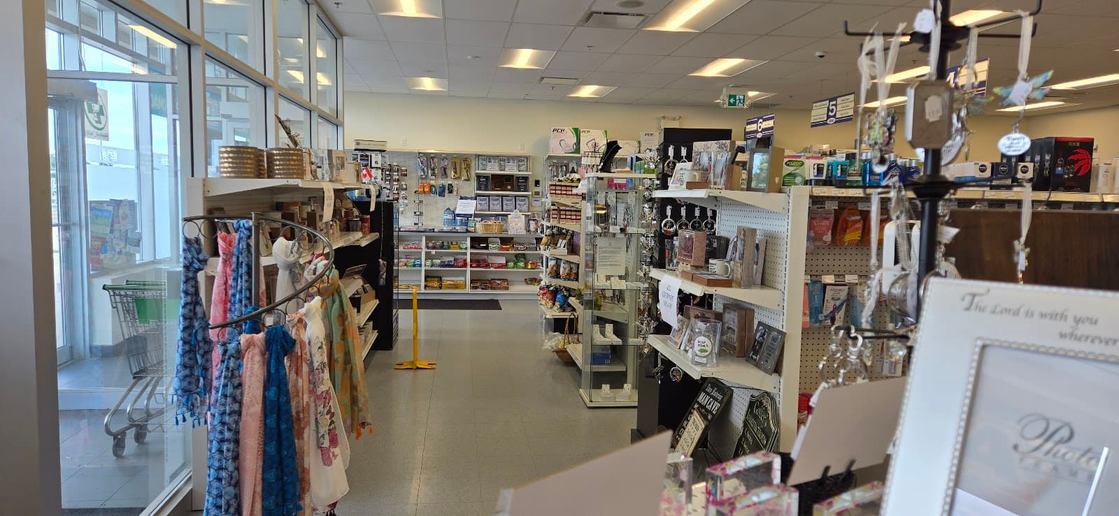 Waterdown Village Hamilton - Image 1